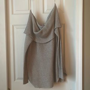 Off the shoulder gray long sleeve sweater